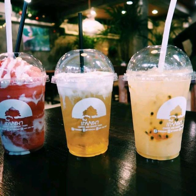เถียงนา ร้านกาแฟกับขนมสุดปัง ที่ห้ามพลาด