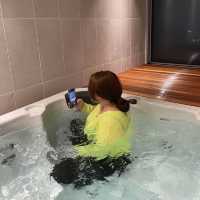 루프탑 수영장을 즐길 수 있는 호캉스 여수 ‘포트앤포트’