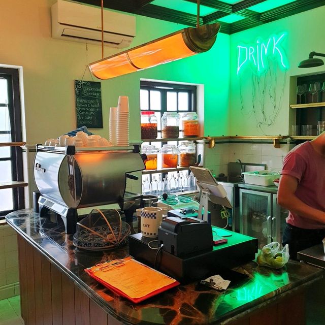 ☕️จิบกาแฟชิคๆ ที่บ้านท่านเจ้าพระยา☕️