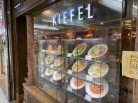 『KIEFEL』ホワイティうめだ店のオムライス。