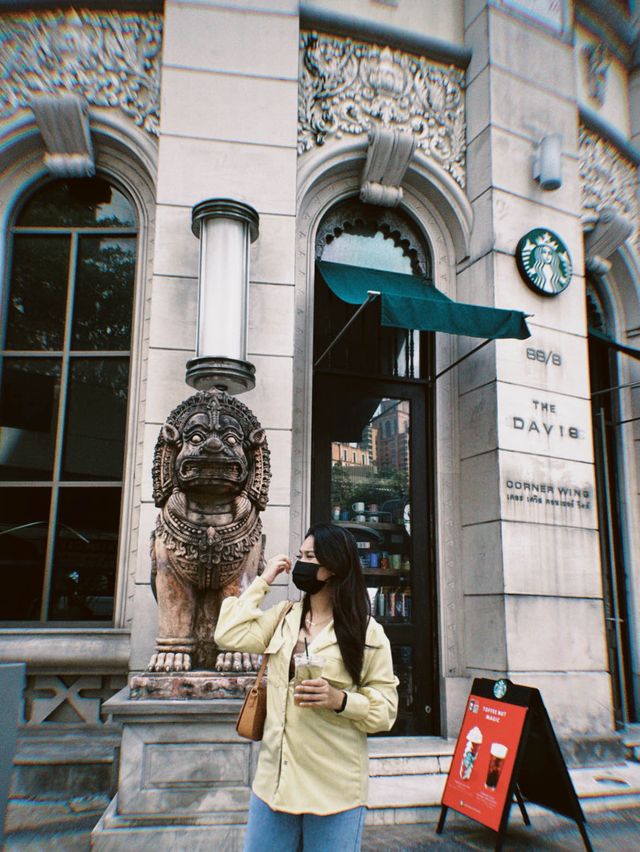 Starbucks Sukhumvit 24 