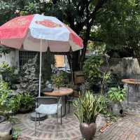 enjoy Vietnamese cuisine outdoors 