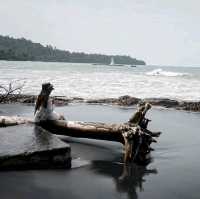 BLACK SAND BEACH THAILAND
