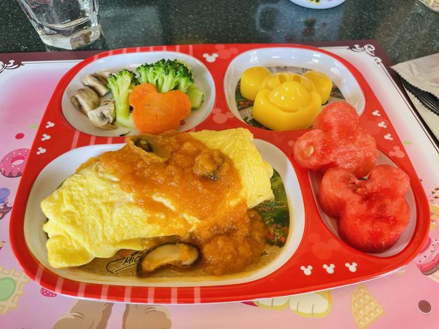 迪士尼樂園美國小鎮大街人氣大街餐廳Corner Cafe！