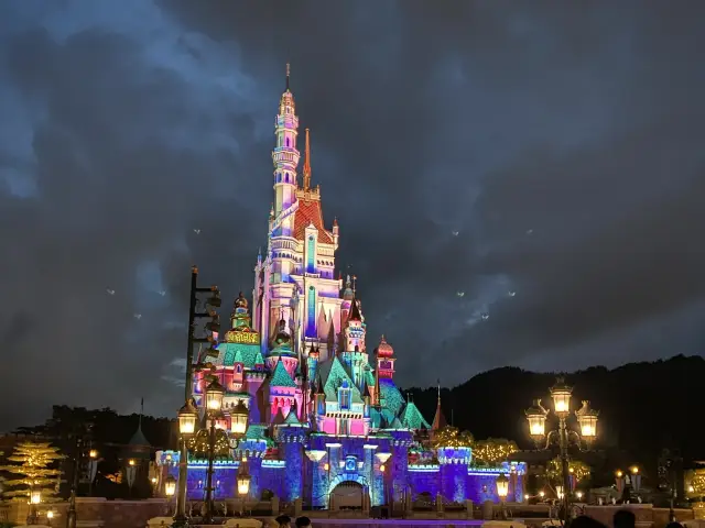 美國小鎮大街夜景