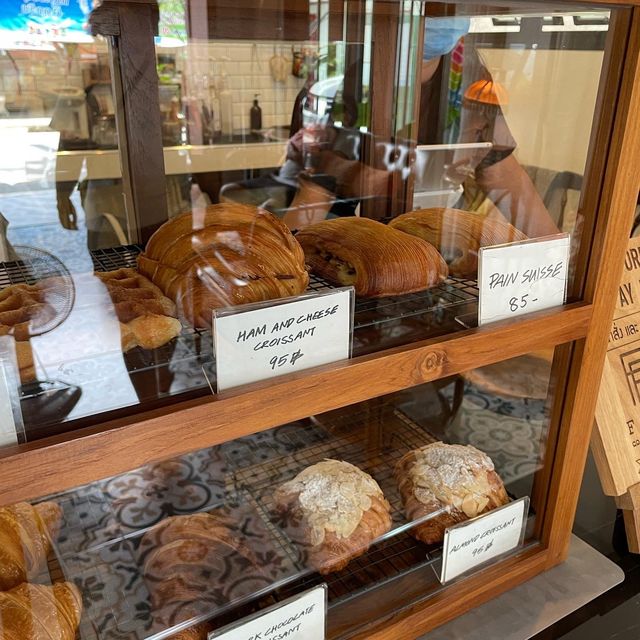 Febb Coffee x Croissant จันทบุรี 