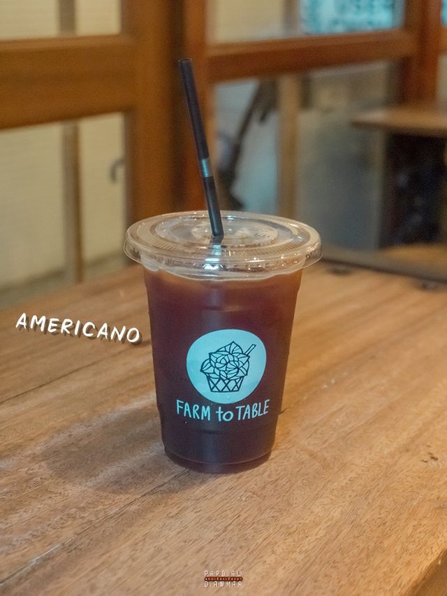 คาเฟ่ลับๆสไตล์โฮมมี่ใจกลางปากคลองตลาด