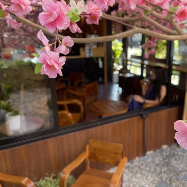 เนินกาแฟที่เชียงราย  ร้านเล็กๆในเมืองเชียงราย