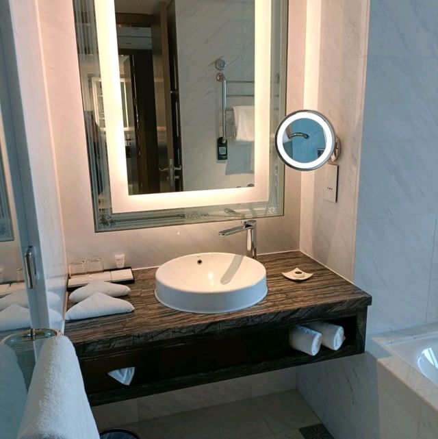 Carlton City Hotel Singapore อีกหนึ่งโรงแรมดีๆ