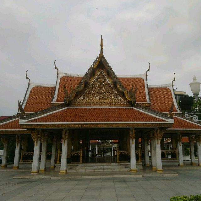 วัดราชนัดดารามวรวิหาร