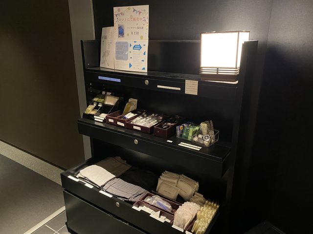 京都・四条(烏丸)。開放感のあるラウンジもあります『ホテルウィングインターナショナル京都四条烏丸』