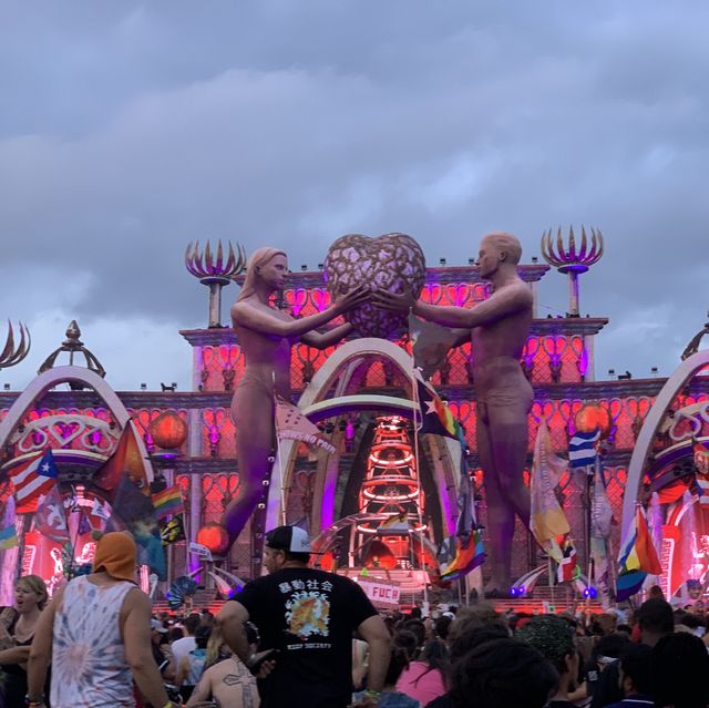 EDC ~ Week- Dance and Have a Fun!