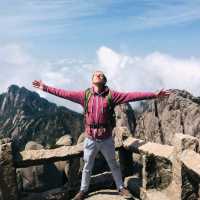 Hike in the clouds