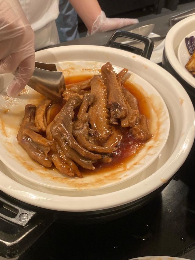 花膠任食 豐富海鮮抵食自助午餐