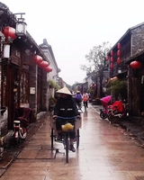 old street in yangzhou 