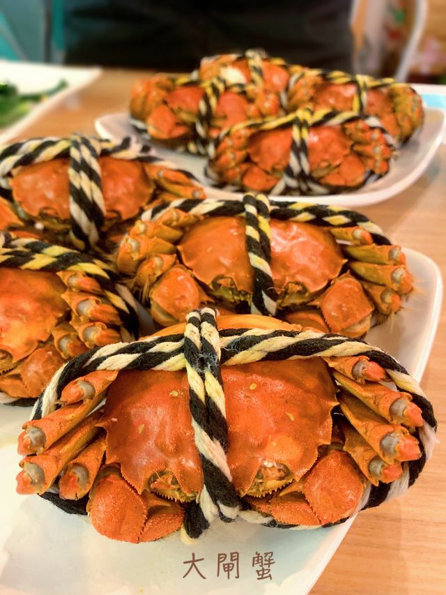 秋風起梗係食大閘蟹啦🦀 食大閘蟹梗係食放題大閘蟹先夠過癮🤩 九龍灣有間餐廳有