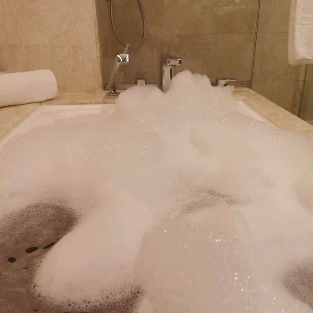 Conrad Singapore, Consistently 5*
