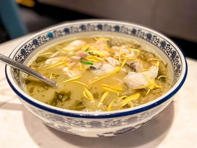【尖沙咀精品川菜餐廳 飽覽270度維港景色】