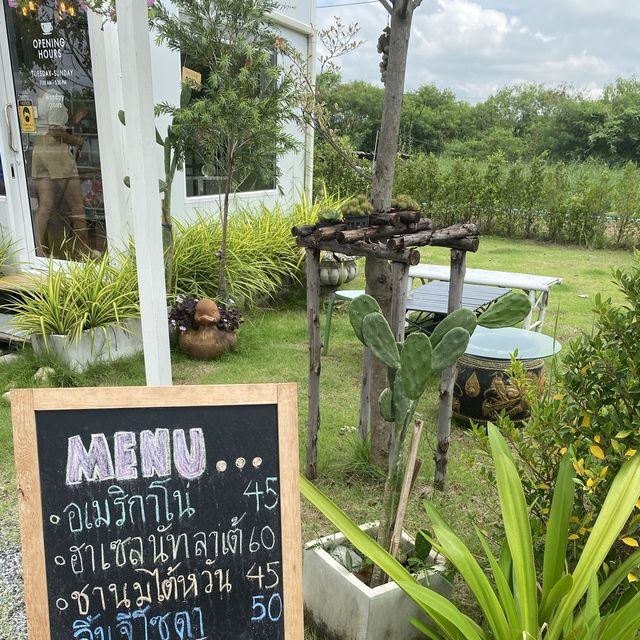 จิ๋ว แต่แจ๋ว ฮอร์นบินคาเฟ่