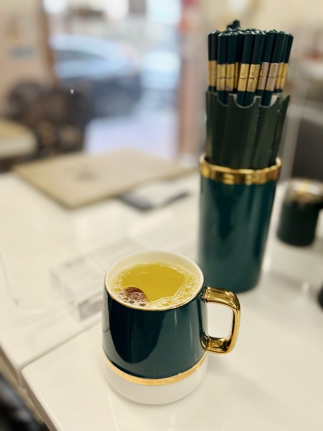 叻沙、白咖啡，抵食之選