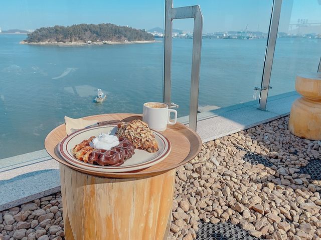 인천 영종도 오션뷰 맛집 바다 앞 테라스