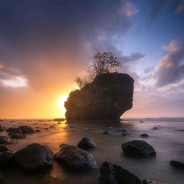 PIDAKAN BEACH - PACITAN