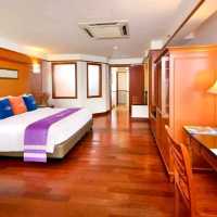 LEXIS PREMIUM TOWER ROOM