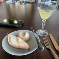 Bull and Bear อาหารอร่อย วิวเมืองสวยๆ