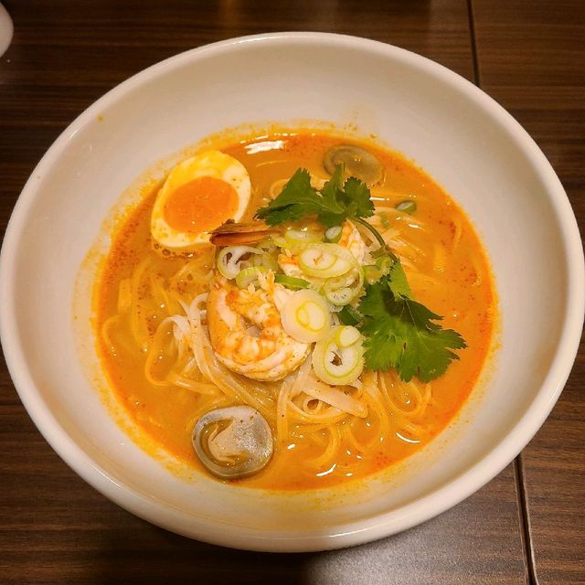 タイ人シェフが作る本格タイ料理【チャンノイ タイレストラン】⭐