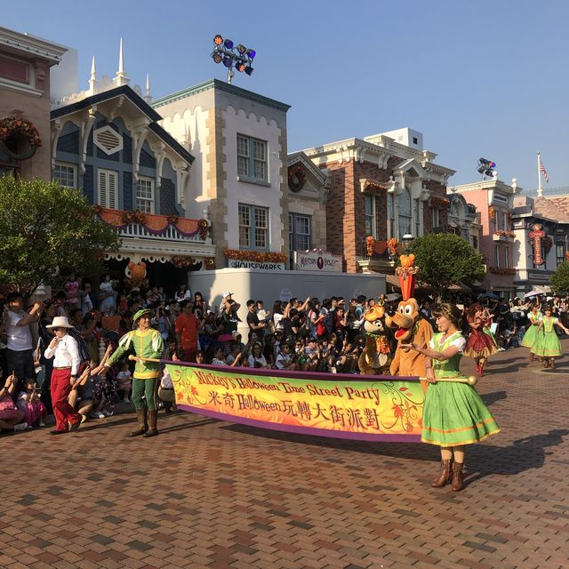 🎃 Halloween at HK Disney