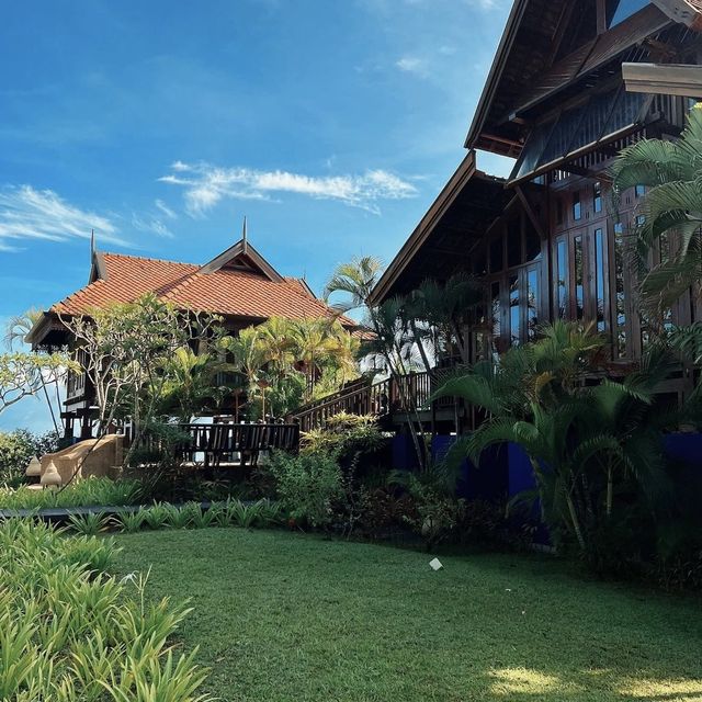 THE LUXURY FOUR SEASON HOTEL✨