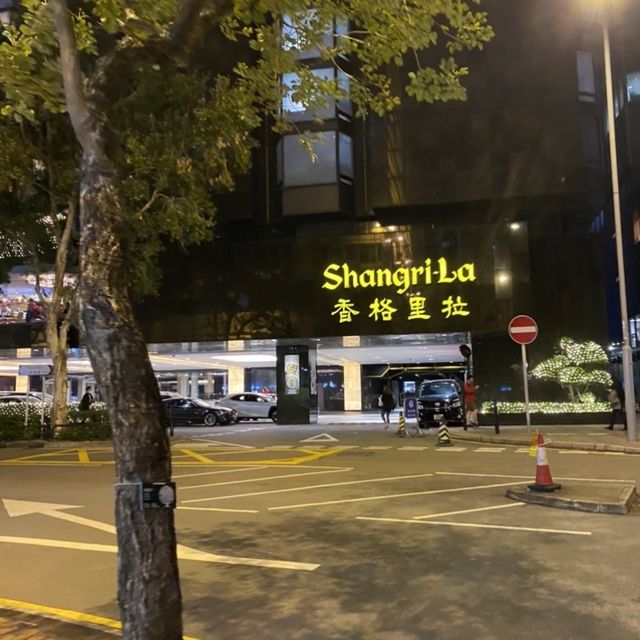 Lovely Shang-ri La with Christmas Nutcraker(;