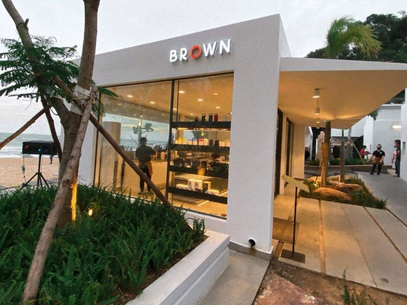 Brown Cafe Seaview