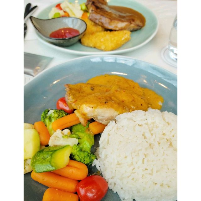 半山酒店- 午餐