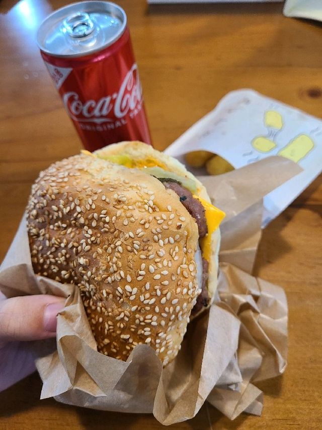 [여수]여수에서 줄서서 먹는 햄버거 맛집 🍔 