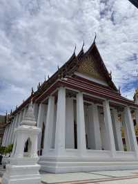 ชมโลหะปราสาท วัดราชนัดดารามวรวิหาร