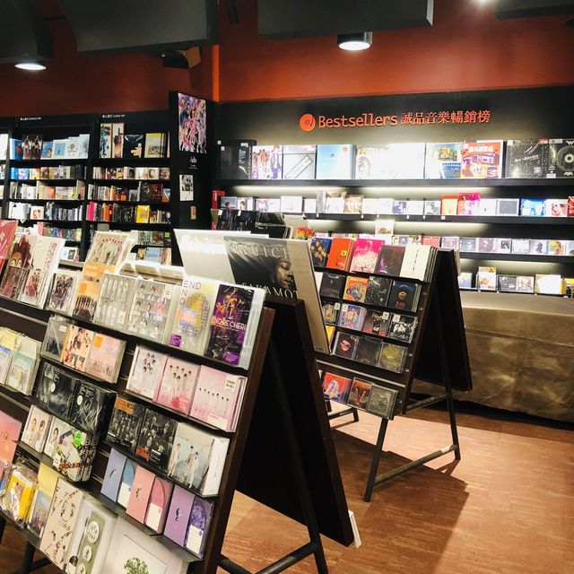 💽🎙不打洋音樂館裡的膠友故事🎼🎹Eslite Xinyi Store 誠品信義店