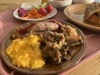 朝食は宿泊者のみ味わえる。Restaurant 『FORQ』