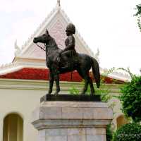 วัดไชโยวรวิหาร วัดสวย พระงาม ติดริมแม่น้ำเจ้าพระยา
