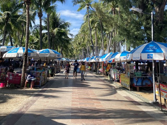 บางแสนจ้าาาา