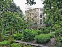 The beautiful Gardens if Brera in the heart of Milan