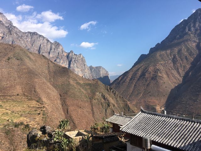 Amazing Lijiang - Baoshan Stone City