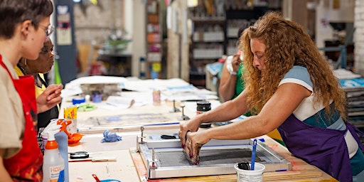 Intro to Screenprinting | The Soapbox: Community Print Shop & Zine Library