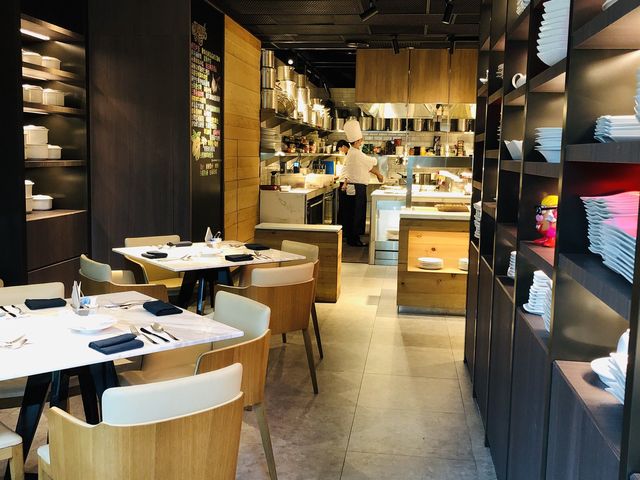 好料都在士林萬麗的士林廚房 Shihlin Kitchen🦑🦐🦞🦀🐙