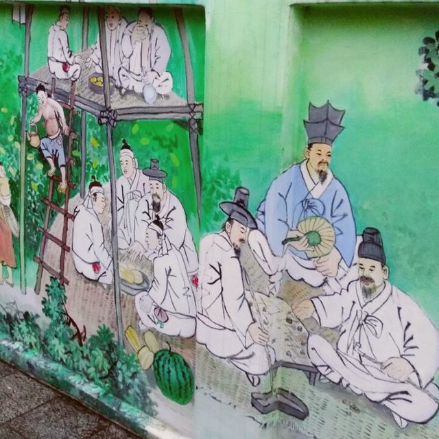穿著韓服走街到拍美照｜全羅北道 全州韓屋村｜商店街舊韓屋的錯覺