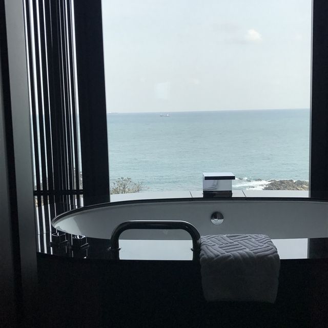 와도 와도 좋은 부산 "아난티 힐튼 부산"
