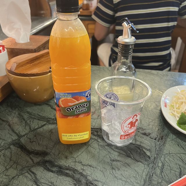 【タイ/バンコク】大人気店がコロナ禍から完全復活！店内飲食可能なパッタイ屋「ティップサマイ プラトゥピー」