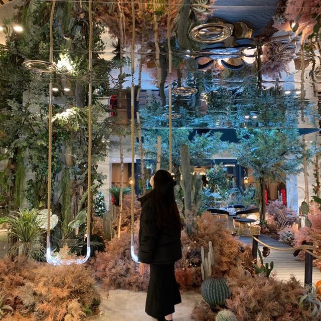 화려한 로비의 힙한호텔 이태원 몬드리안 ! 