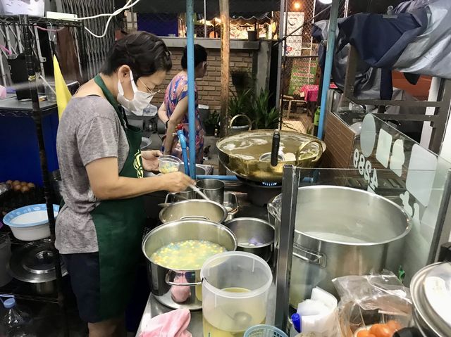 บัวลอย กำแพงดิน