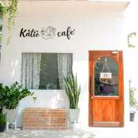เคธี่ คาเฟ่ Katie Cafe' อุบลราชธานี